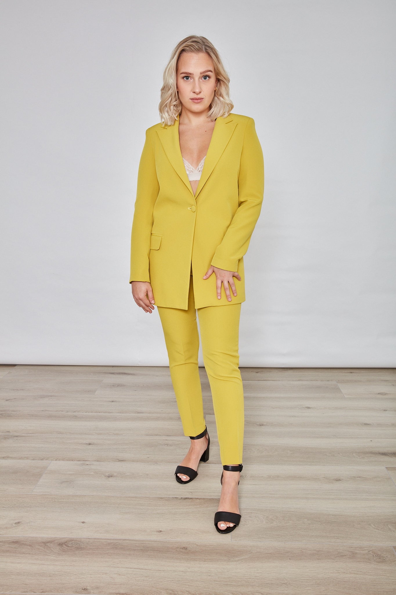 Lime trouser, pantalon broek, voorkant