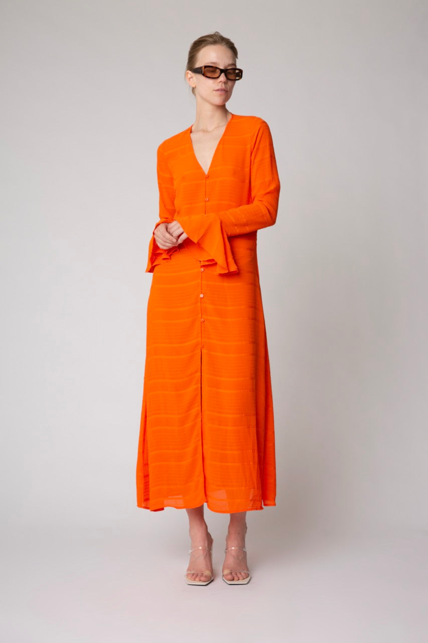 Résumé - robe longue orange à manches larges