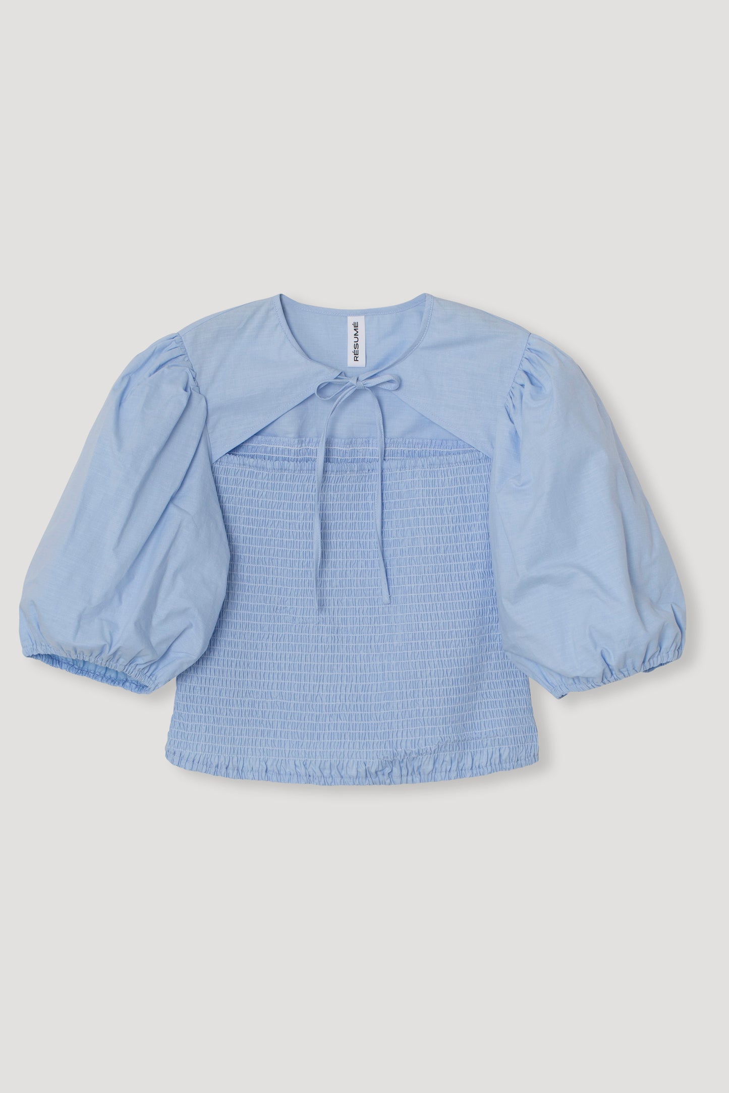 Résumé - light blue t-shirt with balloon sleeves